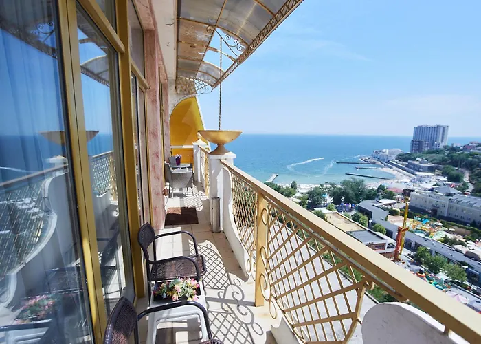 Arcadia Promenade Grand Apartments